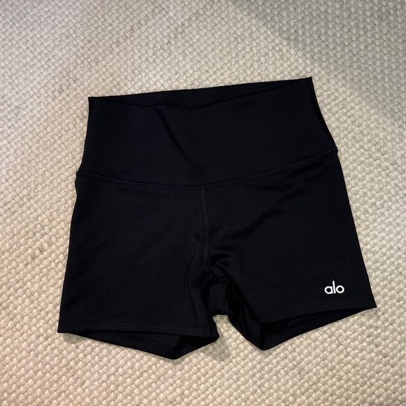 NEW Black ALO Yoga Athletic Shorts SZ Small - Picture 1 of 2